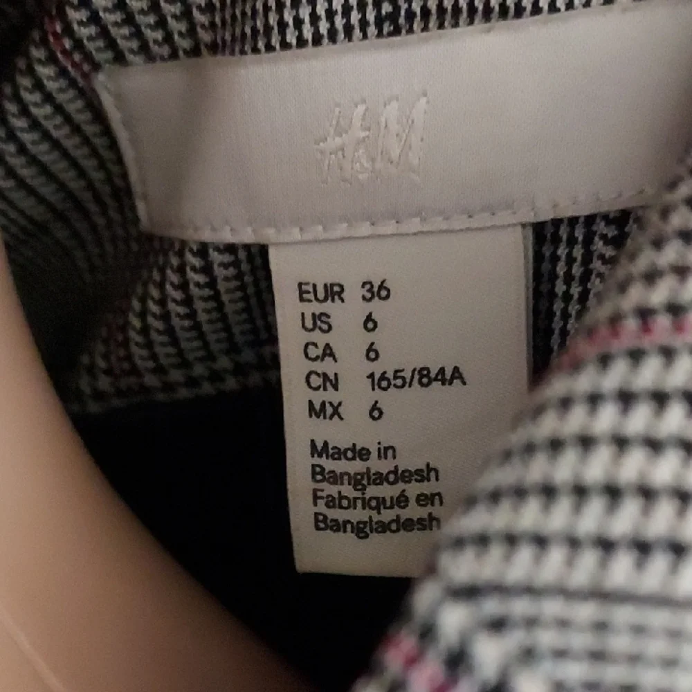 H&M Plaid Blazer - Picture 5 of 6